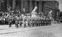 Вена - Вена. Парад союзнических войск 8 мая 1955 года в честь 10-летия Победы во второй Мировой войне. Идут американские войска.Это был последний совместный парад союзников.