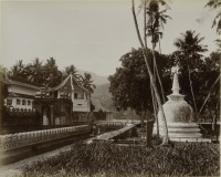 Индия - Здания и ступа. 1910