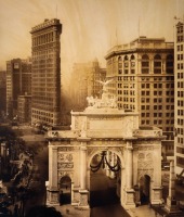 Нью-Йорк - Victory Arch and Flatiron Bldg. США,  Нью-Йорк (штат),  Нью-Йорк,  Манхеттен