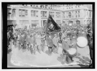 Нью-Йорк - Первомайский парад  на Юнио-Сквер в 1914