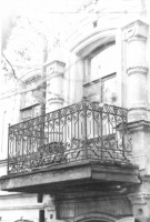Саратов - Балкон и фрагмент фасада дома №159 по ул.Большая Горная
