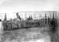 Саратов - Парад на площади Республики