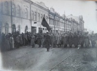 Саратов - Улица Большая Казачья.Празднование 1 мая 1920 г.