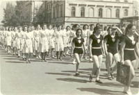 Саратов - Колонна спортсменов на первомайской демонстрации