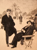 Франция - Amedeo Modigliani and his Dealer Paul Guilliaume in Niza at the Boulevard des Anglais Франция