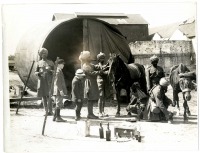 Франция - Госпиталь для раненых индийских лошадей, 1913