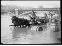 Париж - Наводнение у моста Сен-Перес, 1910