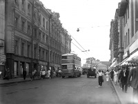 Старые магазины, рестораны и другие учреждения - Елисеевский магазин после революции