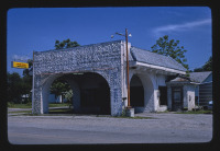 Старые магазины, рестораны и другие учреждения - Винный магазин на станции в Афтоне, Оклахома