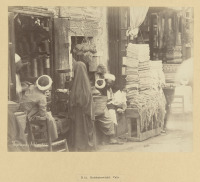 Старые магазины, рестораны и другие учреждения - Бакалейная лавка на базаре в Каире