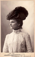 Ретро мода - Кёнигсберг. Портрет дамы в шляпе. Фото ок. 1900 года.
