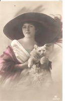 Ретро открытки - Девушка с кошкой.