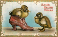 Ретро открытки - Счастливой Пасхи. Два пасхальных утёнка и женский ботинок