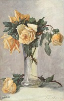 Ретро открытки - Жёлтые розы с бутонами в стеклянной вазе