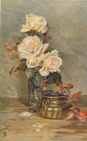 Ретро открытки - Кремовые розы и золотистая латунная ваза