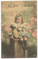 Ретро открытки - Девочка с букетом садовых цветов
