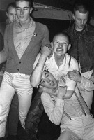 Великобритания - Скинхеды 1979-1983 годов на снимках Дерека Риджерса