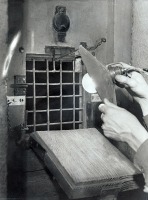 Нюрнберг - Освещение камер главных немецких военных преступников в тюрьме в Нюрнберге