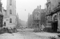 Будапешт - Вид одной из улиц Будапешта после освобождения города советскими войсками