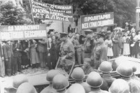 Кишинёв - Генерал армии Г.К. Жуков на военном параде в Кишиневе.