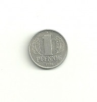 Старинные деньги (бумажные, монеты) - Монеты ГДР.