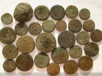Старинные деньги (бумажные, монеты) - Монеты с насечками (запилами) по кругу на аверсе