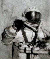 Ретро знаменитости - 18 марта 1965г.А.А.Леонов совершил впервые в мире выход в открытый космос.