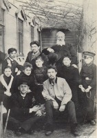 Ретро знаменитости - А.П.Чехов с семьей и друзьями.