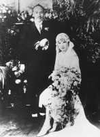 Ретро знаменитости - Свадебное фото Чан Кайши и Сун Мэйлин. 1 декабря 1927 года.