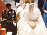 Ретро знаменитости - Принц Чарльз и Диана Спенсер во время церемонии венчания в соборе св. Павла в Лондоне. 29 июля  1981 года.