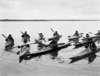 Индейцы - Эскимосы на каяках. Аляска 1929 год