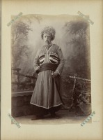 Грузия - Типы Кавказа. Портрет неизвестного казака в униформе