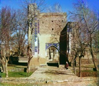 Узбекистан - Самарканд. Выход у мечети Гур-Эмир, 1911