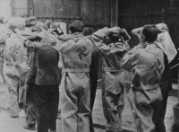 Варшава - Группа немецких пленных, захваченных варшавскими повстанцами