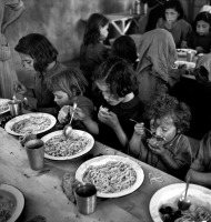 Греция - Греция, 1948 год - Дети-сироты и их скромная трапеза