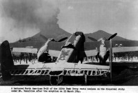 Авиация - Американский В-25 310-й бомбардировочной группы попавший под извержение Везувия 23 марта 1944г.
