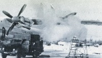 Авиация - Подготовка к вылету самолёта  Ан-12 из аэропорта 