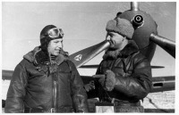 Авиация - Трижды Герой Советского Союза гвардии полковник А.И.Покрышкин и его ведомый гвардии ст.лейтенант Г.Г.Голубев у 