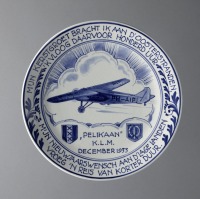 Авиация - Фарфоровая тарелка в честь полёта самолёта Пеликан КЛМ в 1933