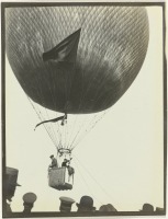 Авиация - Воздушный шар с двумя пассажирами в корзине