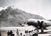 Авиация - Посадка в самолет ТС -82 рейса Хорог-Сталинабад