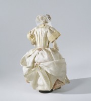 Игрушки - Кукла Девушка в кремовом платье