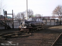 Железная дорога (поезда, паровозы, локомотивы, вагоны) - ЗИМ (ГАЗ-12) на железнодорожном ходу.