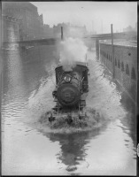 Железная дорога (поезда, паровозы, локомотивы, вагоны) - Паровоз №502 и наводнение