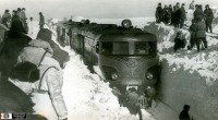 Железная дорога (поезда, паровозы, локомотивы, вагоны) - Тепловоз ТЭ2-263 на снегоборьбе,линия Орск-Кандагач,Актюбинская область.