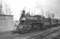 Железная дорога (поезда, паровозы, локомотивы, вагоны) - Паровоз С.296 с пригородным поездом на станции Сходня