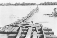 Железная дорога (поезда, паровозы, локомотивы, вагоны) - Железнодорожный мост через р.Бурдекин после наводнения