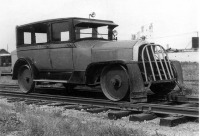 Железная дорога (поезда, паровозы, локомотивы, вагоны) - Легковой автомобиль на   железнодорожном ходу