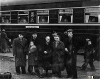 Железная дорога (поезда, паровозы, локомотивы, вагоны) - Поезд Ленинград-Мурманск на ст.Мурманск