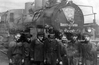 Железная дорога (поезда, паровозы, локомотивы, вагоны) - Фотография на память у паровоза Ов-5088
